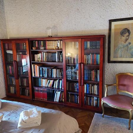 Antico Apartment Пула Екстериор снимка