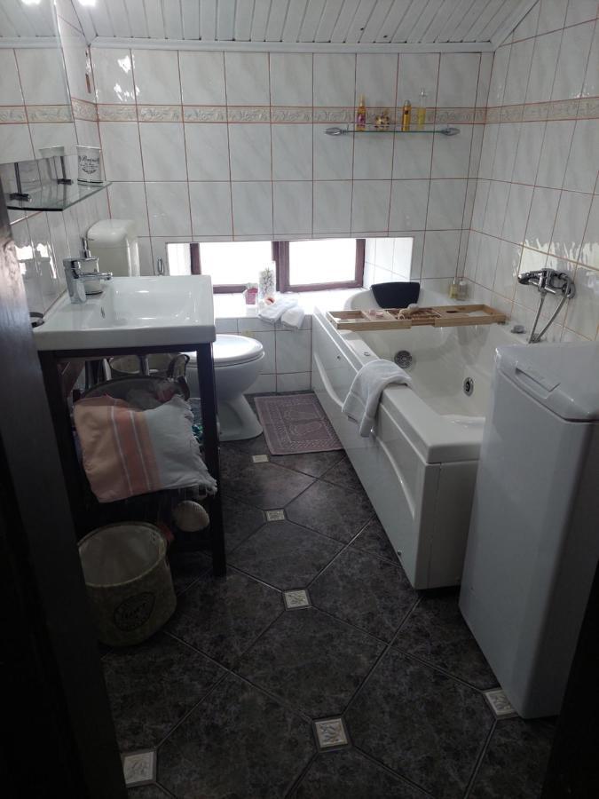 Antico Apartment Пула Екстериор снимка